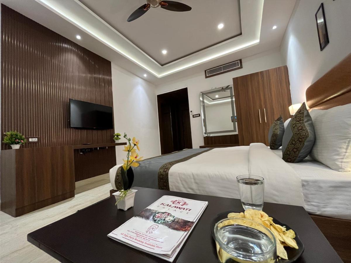 Hotel Kalawati Palace Váránaszi Kültér fotó