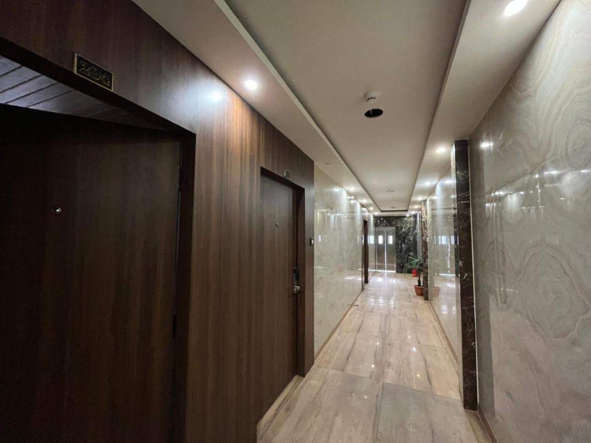 Hotel Kalawati Palace Váránaszi Kültér fotó